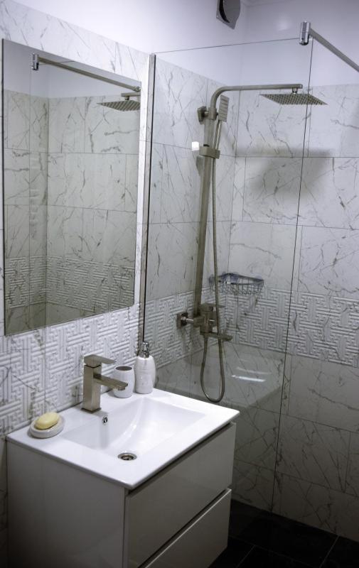 Апартаменти Apartament Thea Фегераш Екстер'єр фото